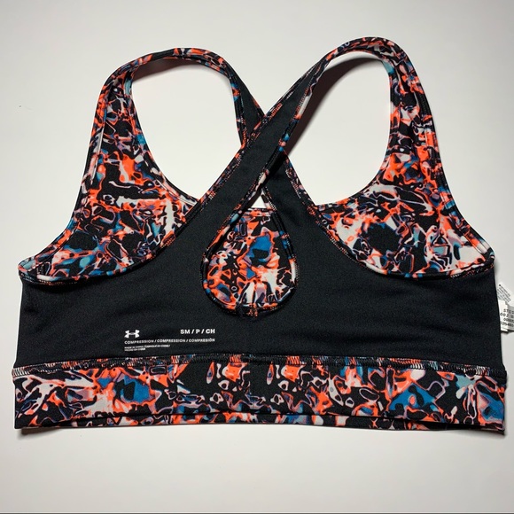 Small Under Armour patterned sports bra - Picture 14 of 15